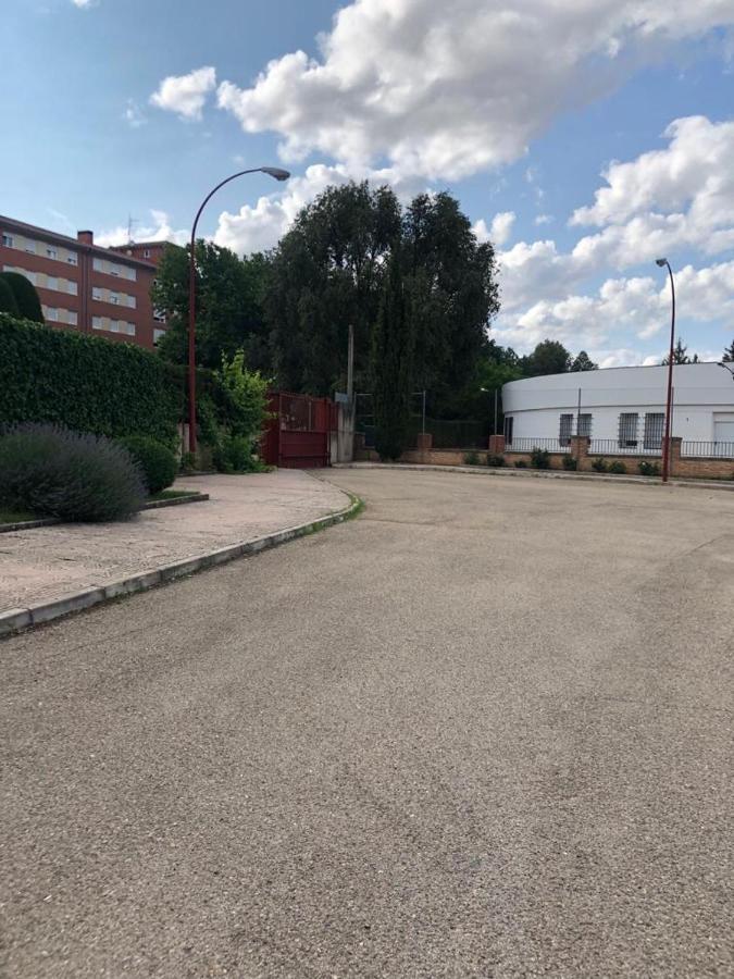 Residencia Hospital Del Rey Hostel Burgos Exterior photo